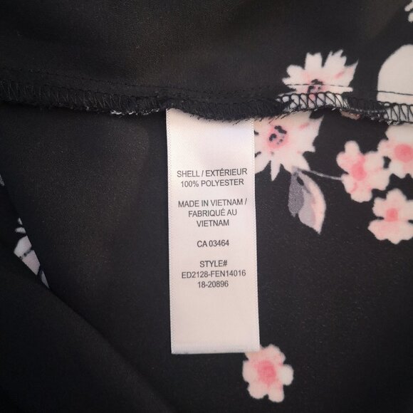 Ricki's Ladies Sleeveless Black with Flowers Blouse/Tunic - Picture 6 of 10